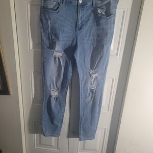 Rodanthe Jeans Woman’s size 16 super skinny rip boyfriend jeans light wash jean